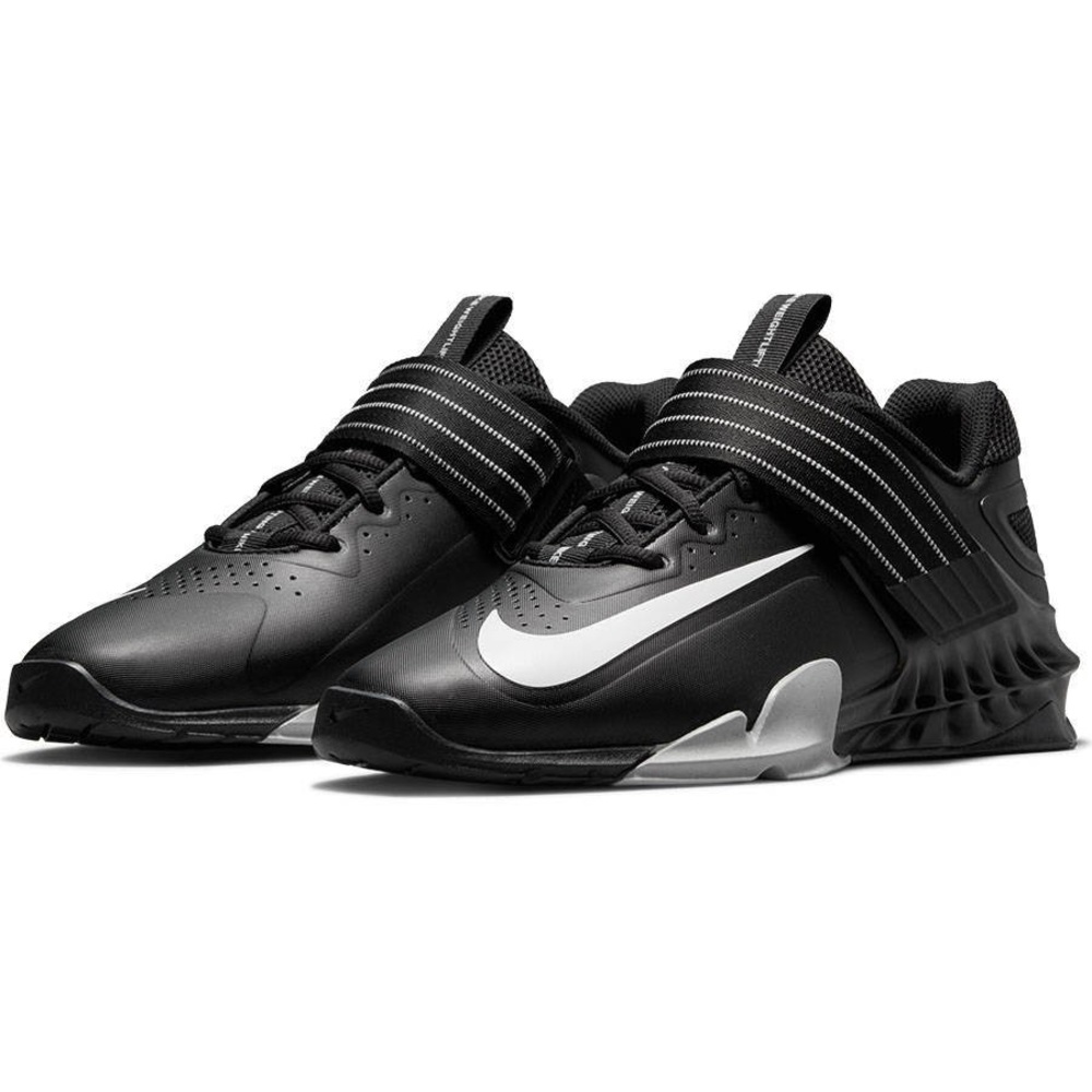 Brand New Nike Savaleos
